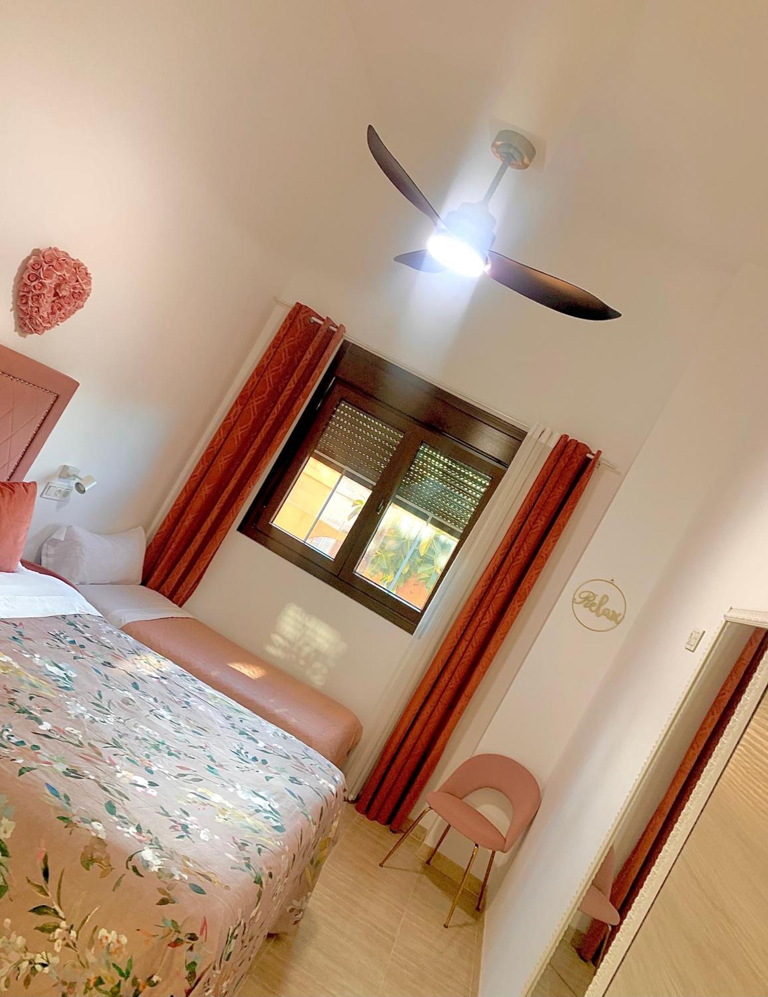 Amplia Vivienda New Para12 Pers A 4 Min Caminando De Playa Con Terraza, Piscina Com, Wifi, Ventiladores De Techo, Lavavajillas Roquetas de Mar Buitenkant foto